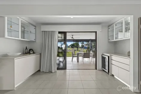 Property photo of 8 Mala Crescent Birkdale QLD 4159