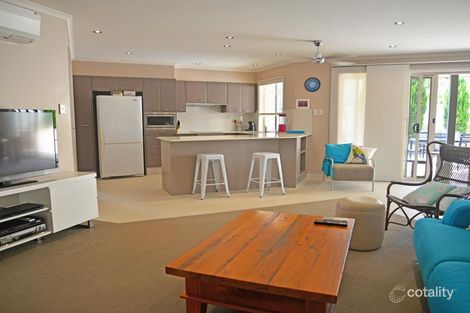 6 Caloola Cl, Bateau Bay, NSW 2261