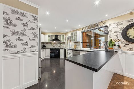 Property photo of 8 McGowan Drive Skye VIC 3977