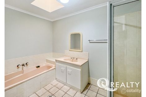 Property photo of 2/154 Old Ipswich Road Riverview QLD 4303
