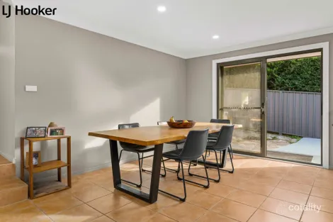 Property photo of 6 Nundah Close Bomaderry NSW 2541