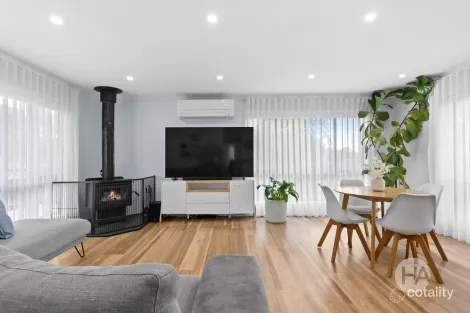 Property photo of 33 Wonthaggi Road Inverloch VIC 3996