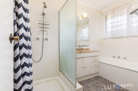 Property photo of 4 Fyfe Place Wanniassa ACT 2903