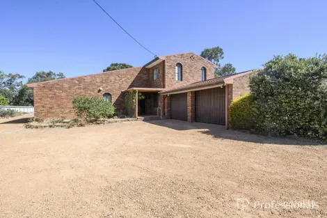 24 Kershaw Ave, Lesmurdie, WA 6076