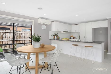 Property photo of 9 Orpington Crescent Marshall VIC 3216