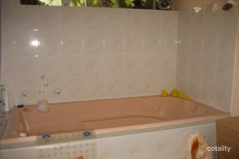 Property photo of 2 Woodbridge Drive Greenmount WA 6056