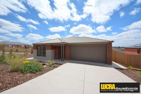 Property photo of 32 Wedmore Crescent Sunbury VIC 3429