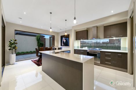 Property photo of 2 Devonia Street Pakenham VIC 3810