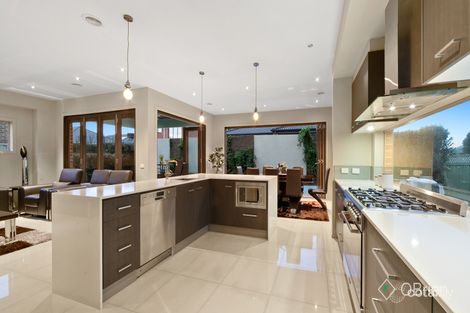 Property photo of 2 Devonia Street Pakenham VIC 3810