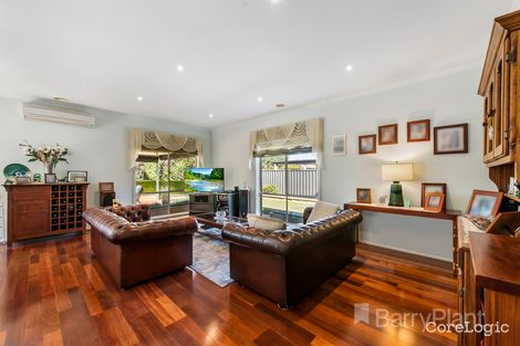 Property photo of 17 Stringybark Close Manor Lakes VIC 3024