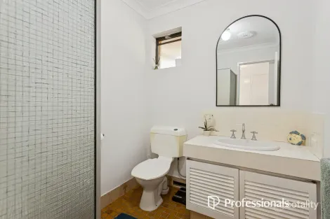 Property photo of 5 Maru Way Lesmurdie WA 6076