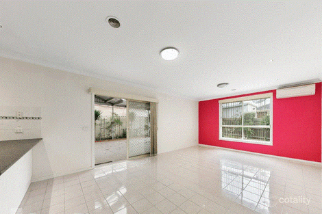 Property photo of 37 Sunnybrae Circuit Cairnlea VIC 3023
