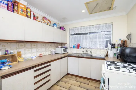 Property photo of 8 Carleton Crescent Forrestfield WA 6058