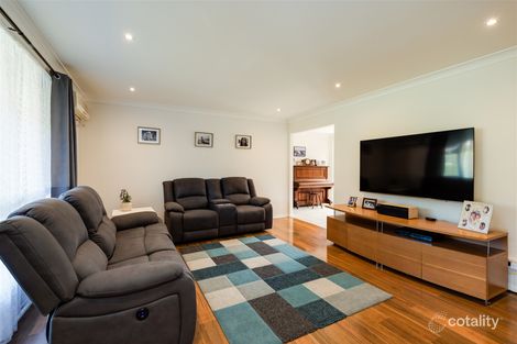 Property photo of 4 Lanewood Court Green Point NSW 2251