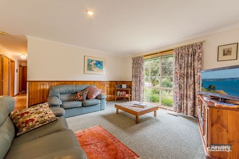 Property photo of 22 Jackson Drive Drouin VIC 3818