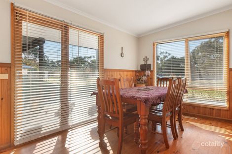 Property photo of 8 Loch Street Crib Point VIC 3919