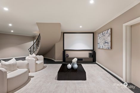 Property photo of 11 Belgrave Place Carindale QLD 4152