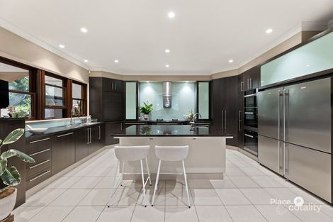 Property photo of 11 Belgrave Place Carindale QLD 4152