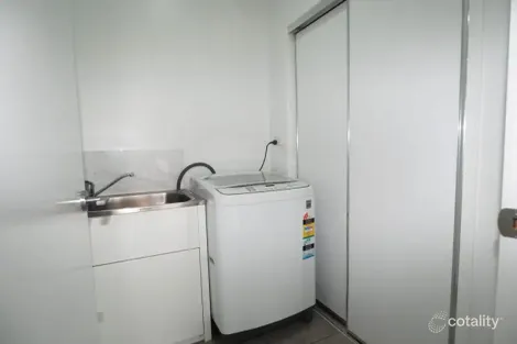 Property photo of 10/2 Manley Street Redcliffe QLD 4020