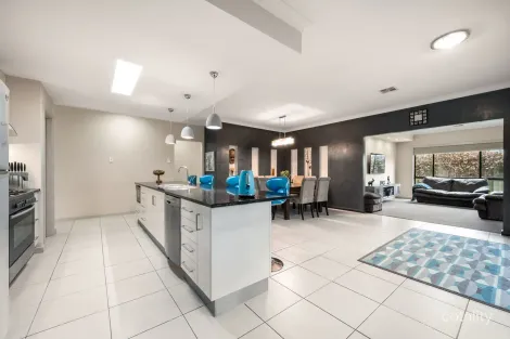 Property photo of 4 Colonel Light Place Mount Gambier SA 5290