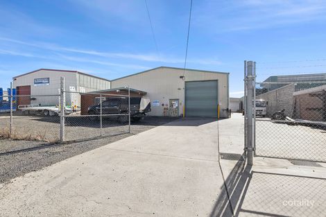 4 Laidlaw Dr, Delacombe, VIC 3356