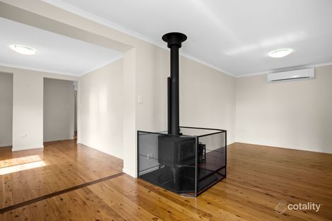 Property photo of 2/23 Leichhardt Street Centenary Heights QLD 4350