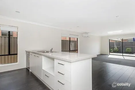 Property photo of 30 Jupiter Crescent Cranbourne West VIC 3977