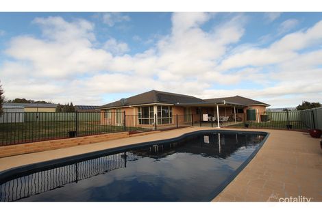 Property photo of 19 Ashworth Drive Kelso NSW 2795