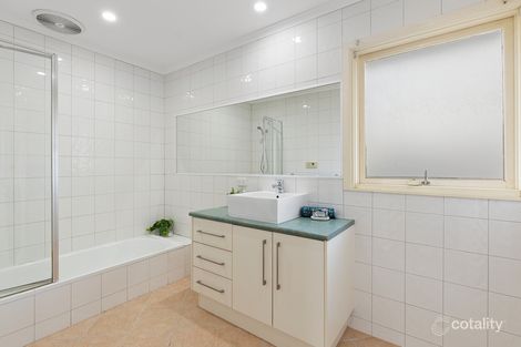 Property photo of 48 Grayson Drive Scoresby VIC 3179