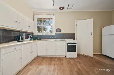 Property photo of 10 Atkinson Road Elizabeth Downs SA 5113