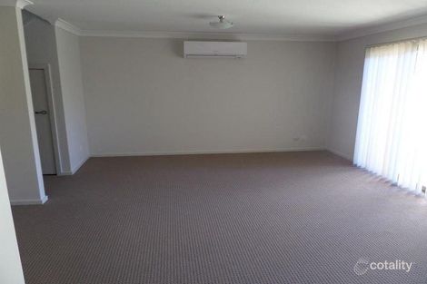 Property photo of 1/20A Kinarra Avenue Wyoming NSW 2250