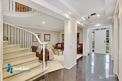 Property photo of 15 Wandarra Way Warranwood VIC 3134