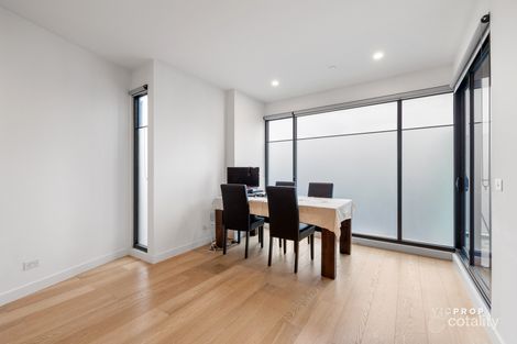 Property photo of 301/483 Glen Huntly Road Elsternwick VIC 3185