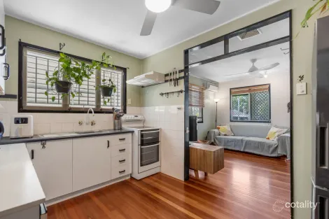 Property photo of 31 Bourke Street Brassall QLD 4305