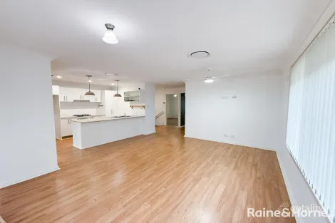 Property photo of 10 Tenyo Street Cameron Park NSW 2285