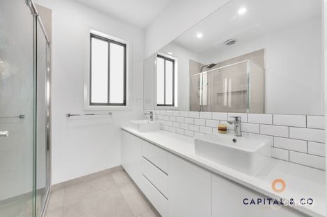 Property photo of 14 Sugarcane Street Mickleham VIC 3064