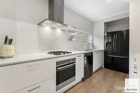 Property photo of 66 Sadie Avenue Thornhill Park VIC 3335