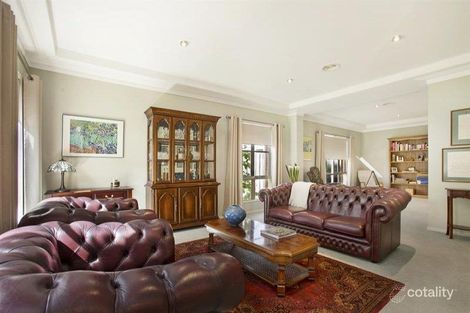 Property photo of 16 Parkview Crescent Hampton East VIC 3188