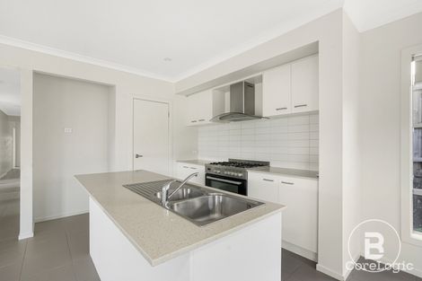 Property photo of 5 Kensington Boulevard Smythes Creek VIC 3351