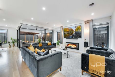 Property photo of 88 Gallantry Avenue Craigieburn VIC 3064