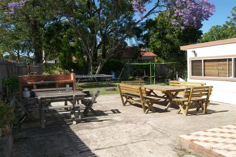 Property photo of 23 Simmons Road Kingsgrove NSW 2208