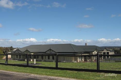 Property photo of 15 Captain Pearson Drive Mickleham VIC 3064