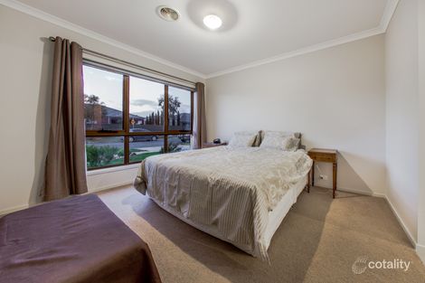 Property photo of 15 Rannoch Street Cranbourne East VIC 3977