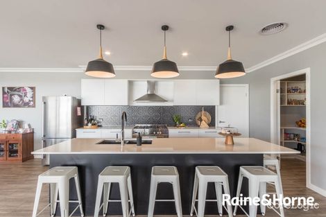 Property photo of 84 Wentworth Drive Kelso NSW 2795