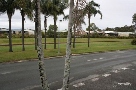 Property photo of 8 Gemstone Court Carrara QLD 4211