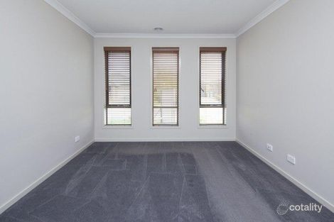 Property photo of 3 Alice Mary Road Cranbourne West VIC 3977