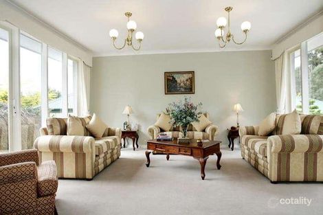 Property photo of 10 Mulberry Court Eltham VIC 3095