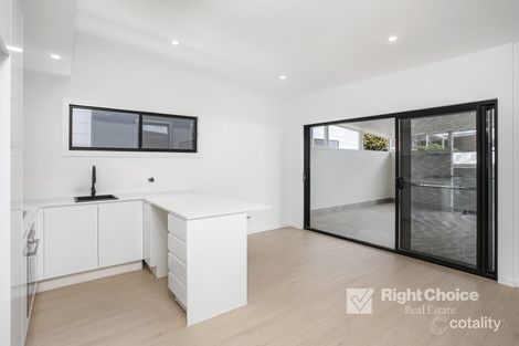 Property photo of 2/7 Dillon Road Flinders NSW 2529