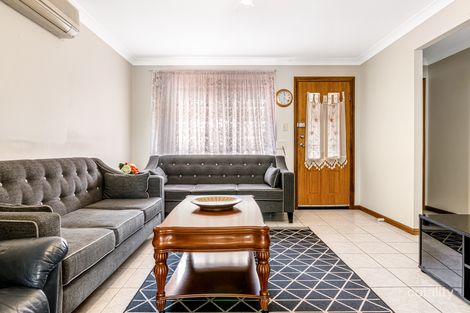 Property photo of 34 Mallacoota Street Wakeley NSW 2176