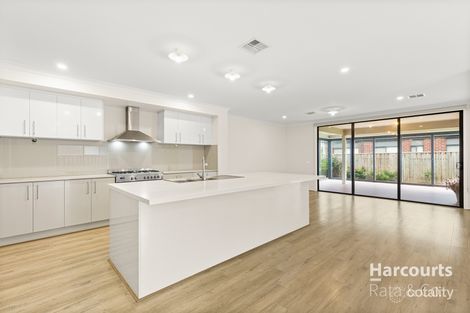 Property photo of 51 Ramornie Loop Wollert VIC 3750